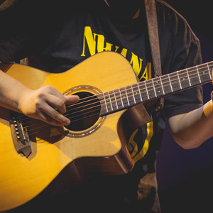 爱德华兹盛赞詹姆斯
